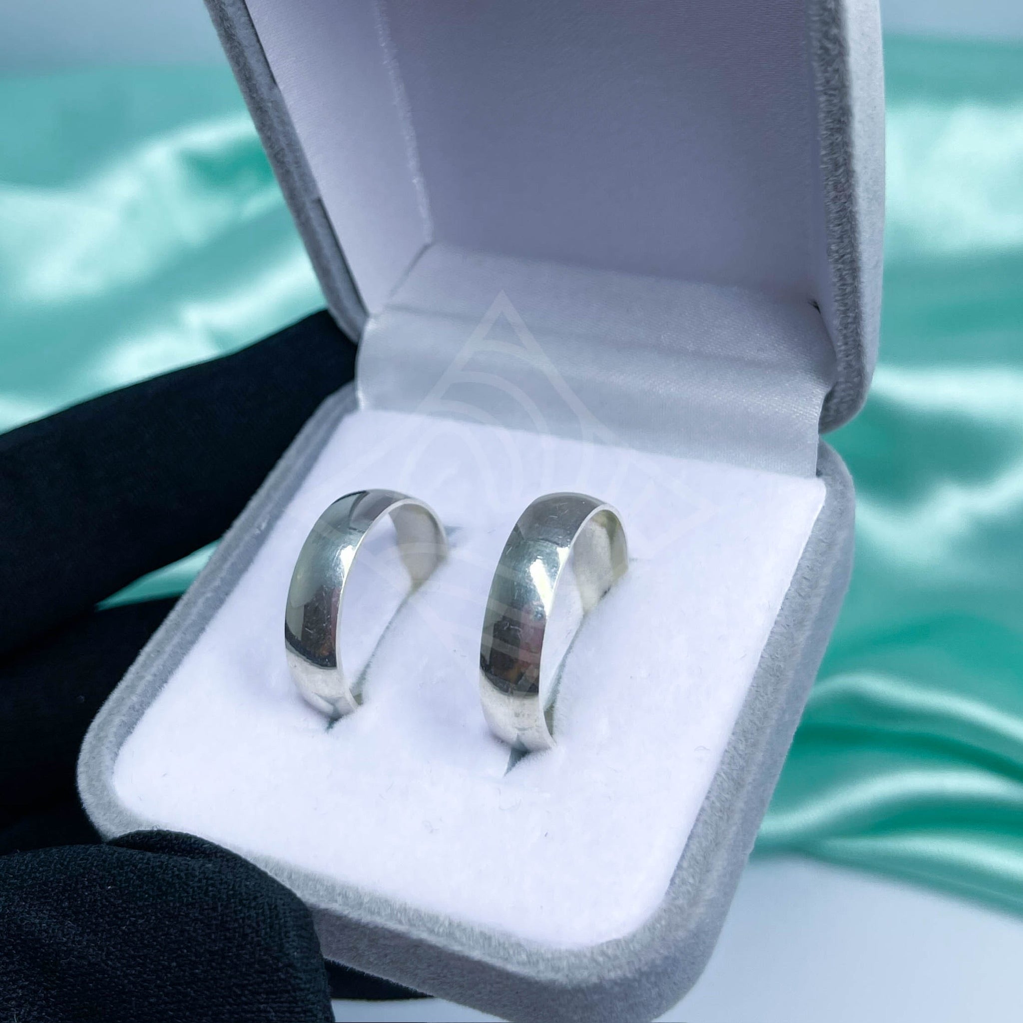 Par de Alianças Abaulada 5mm - Prata 950