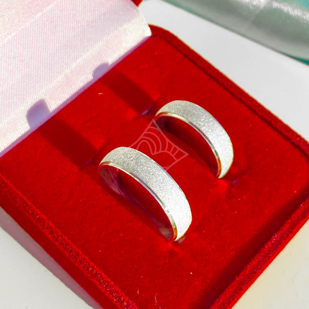 Par de Alianças Diamantada Abaulada 5mm - Prata 950