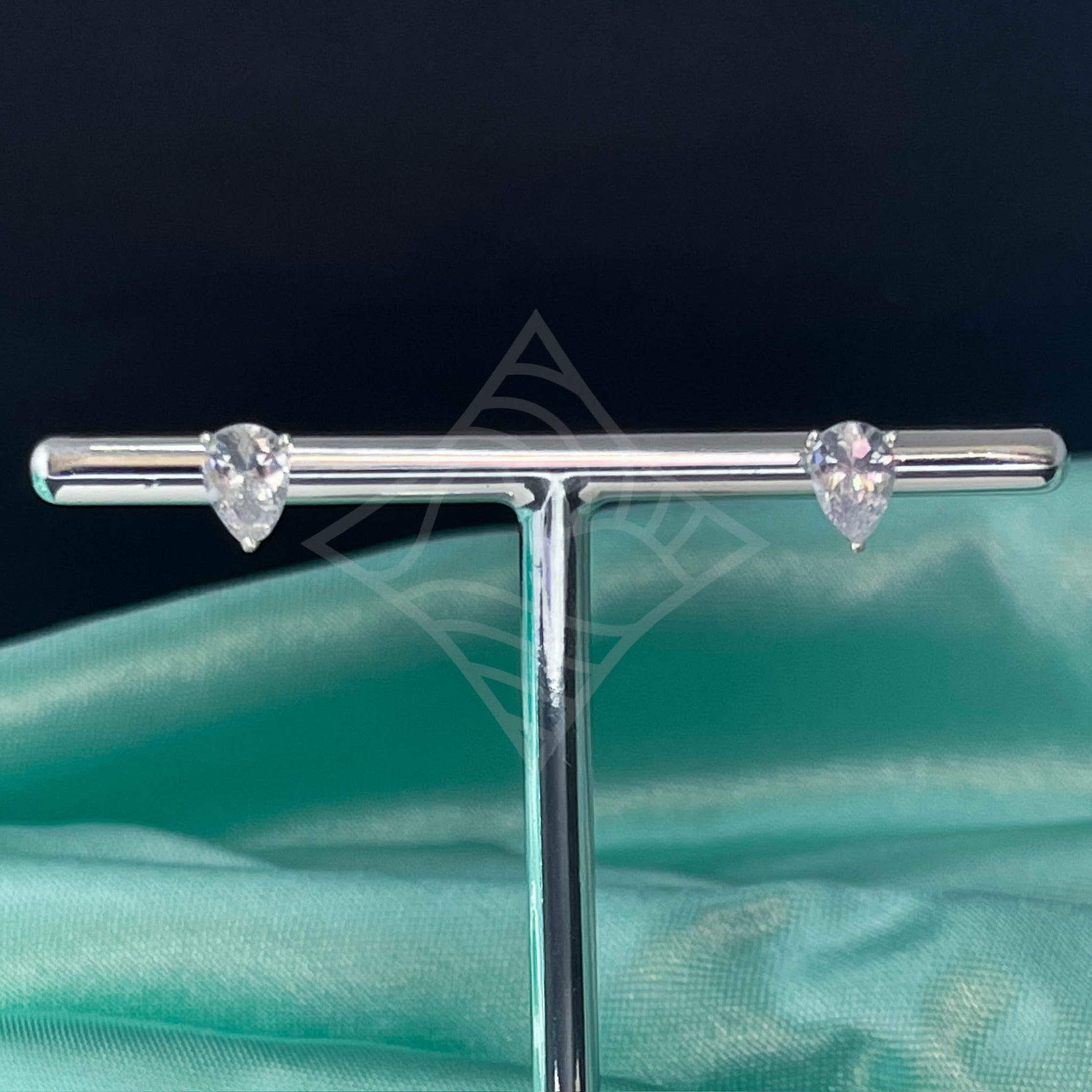 Brinco Maldivas Gota Ponto de Luz