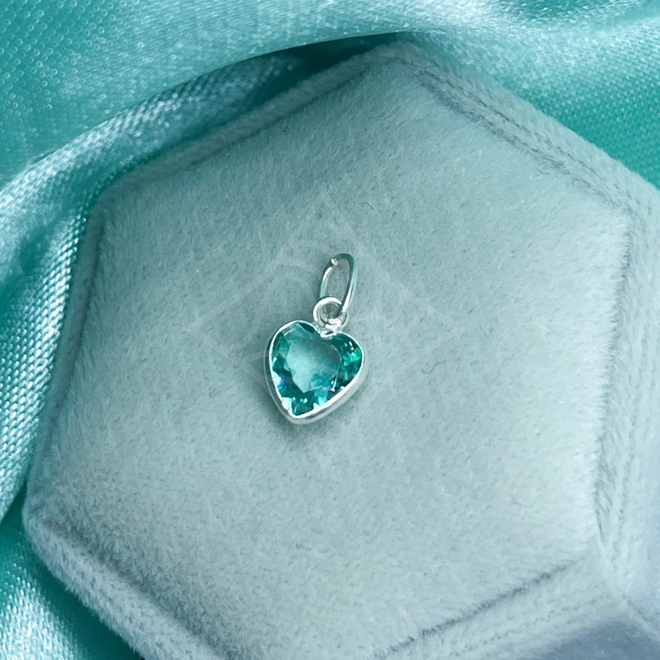 Pingente Ponto de Luz Coração