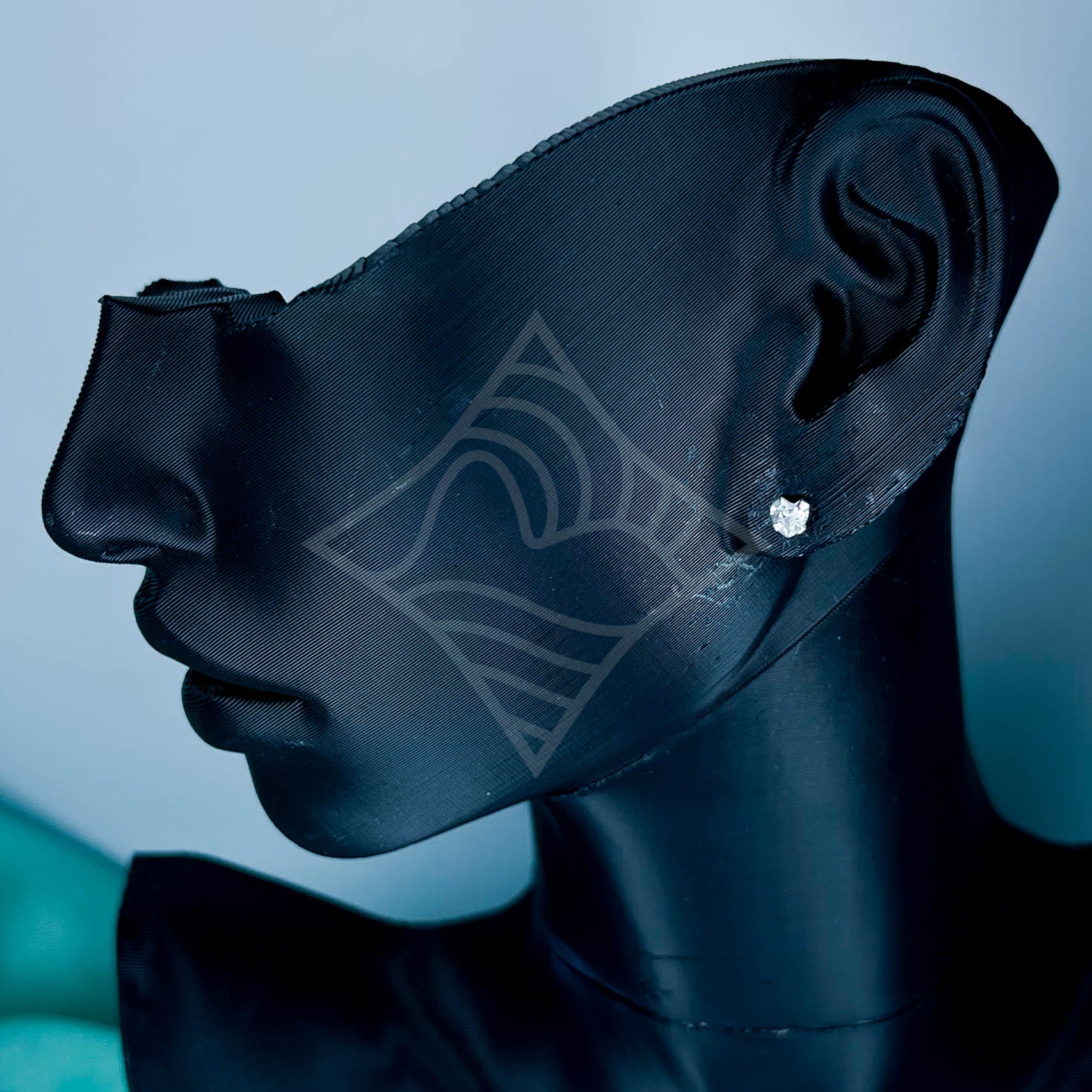 Brinco Ponto de Luz Coração 3mm Tarraxa Baby