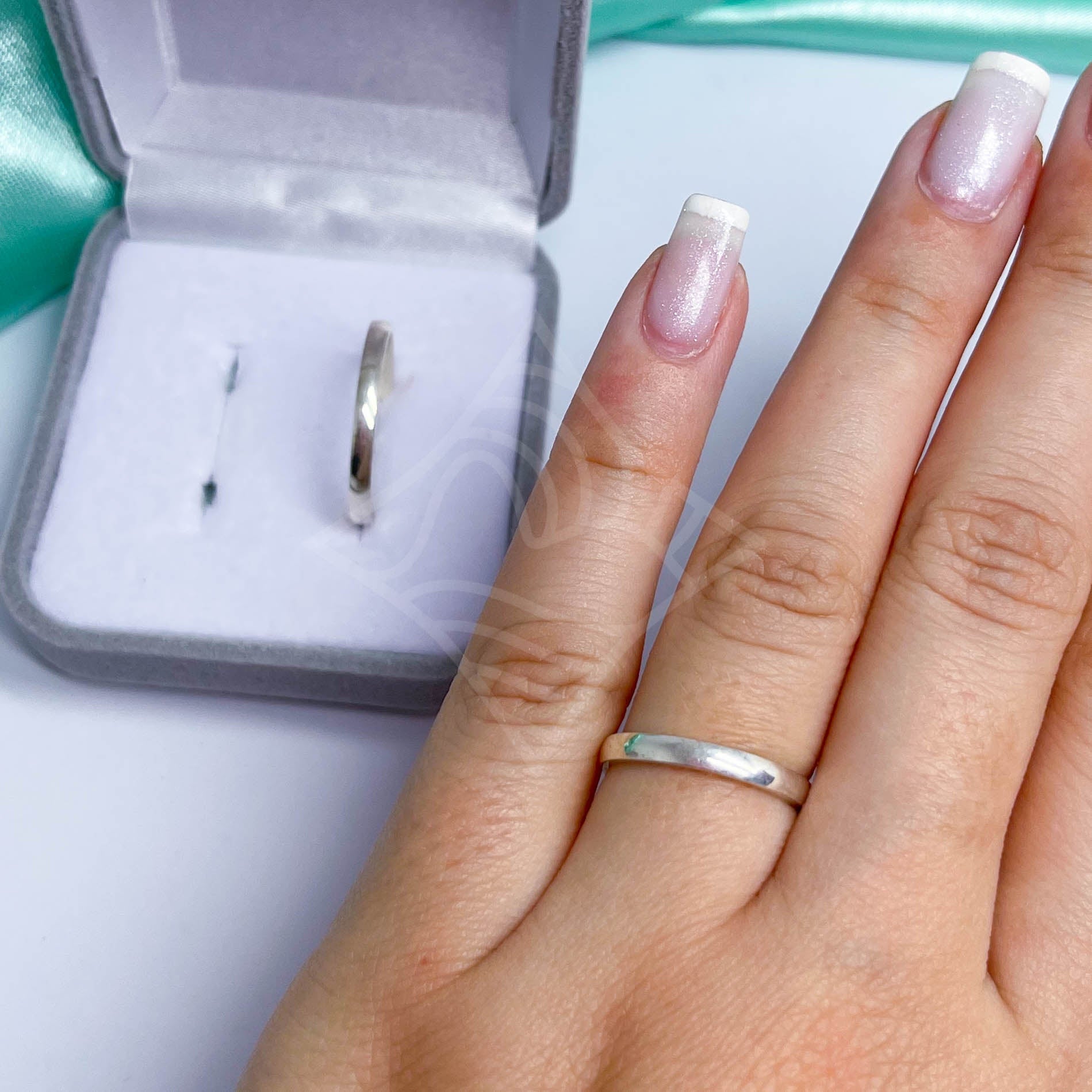 Par de Alianças Abaulada 2mm - Prata 950