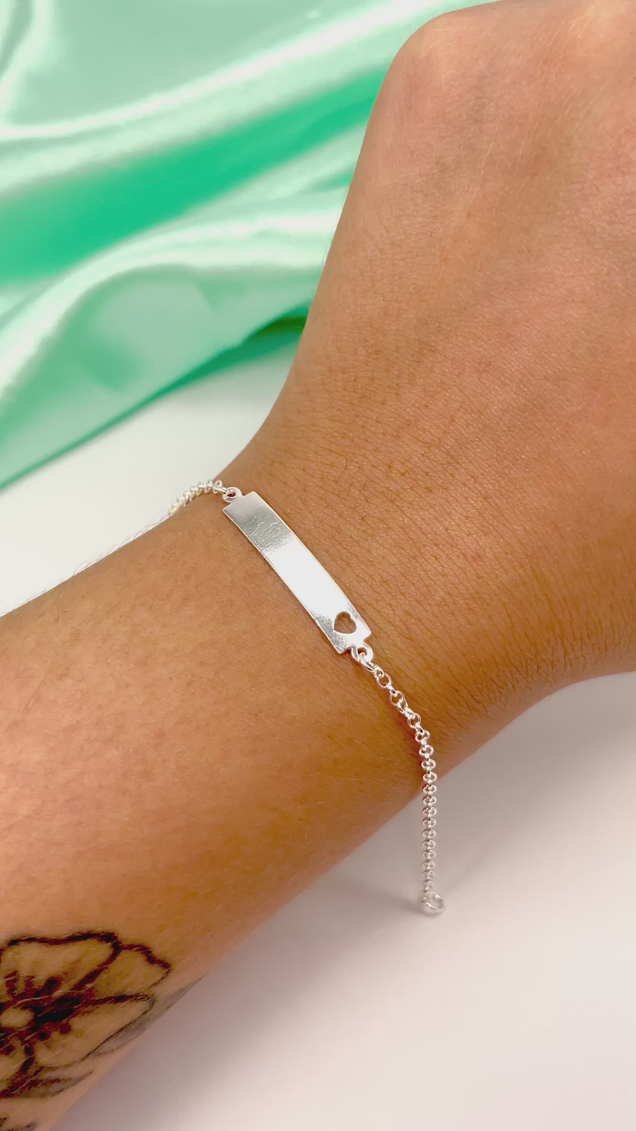 Pulseira Plaquinha Coração Infantil