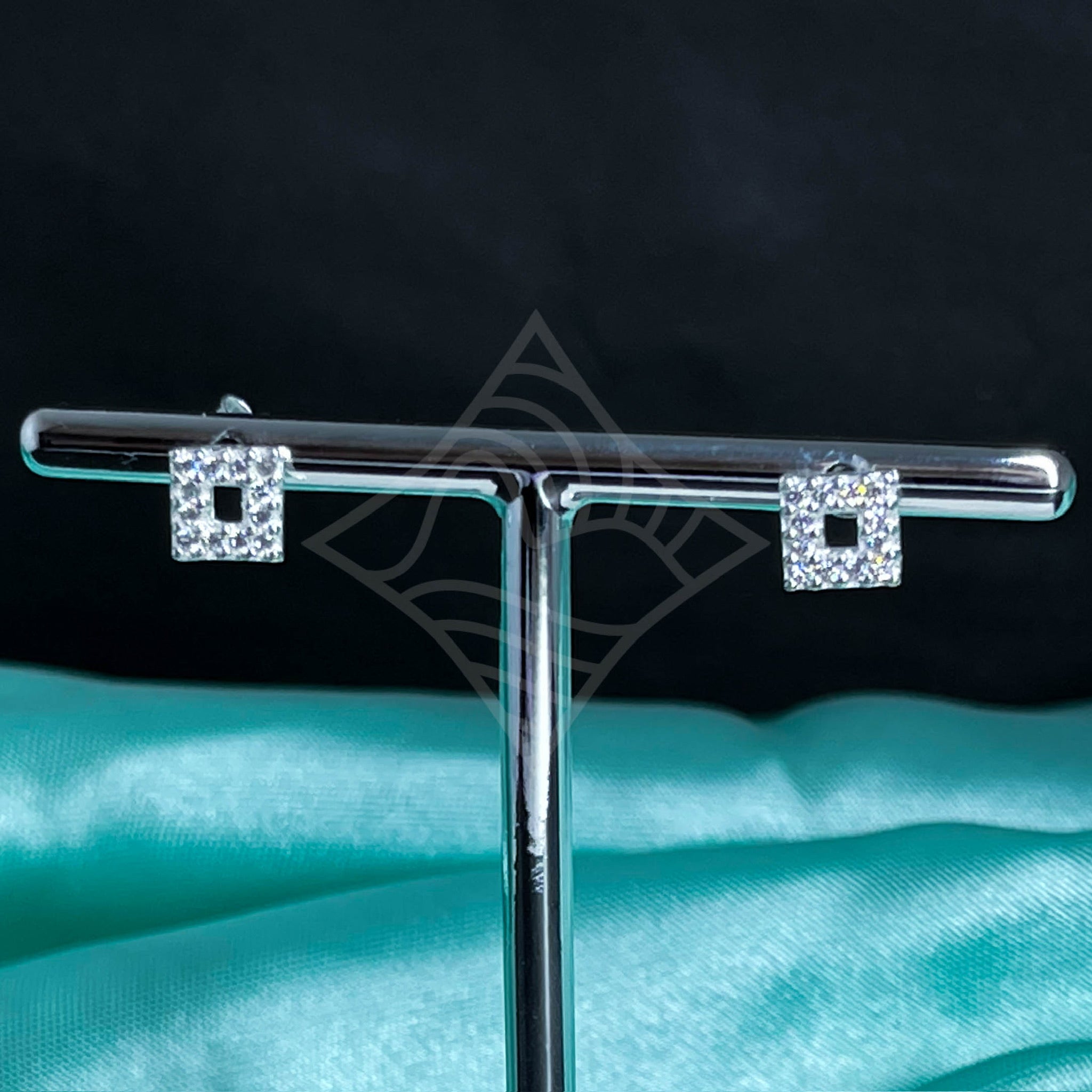 Brinco Quadradinho Cravejado