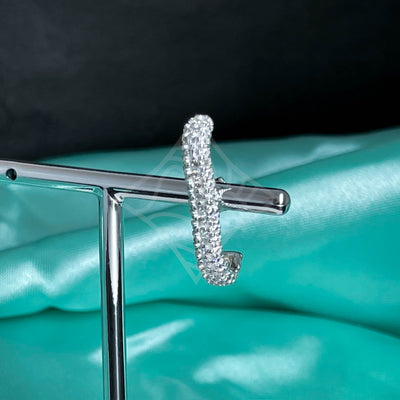 Brinco Earhook Cravejado Luxo