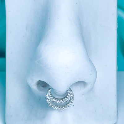 Piercing Cravejado Olívia Septo / Orelha