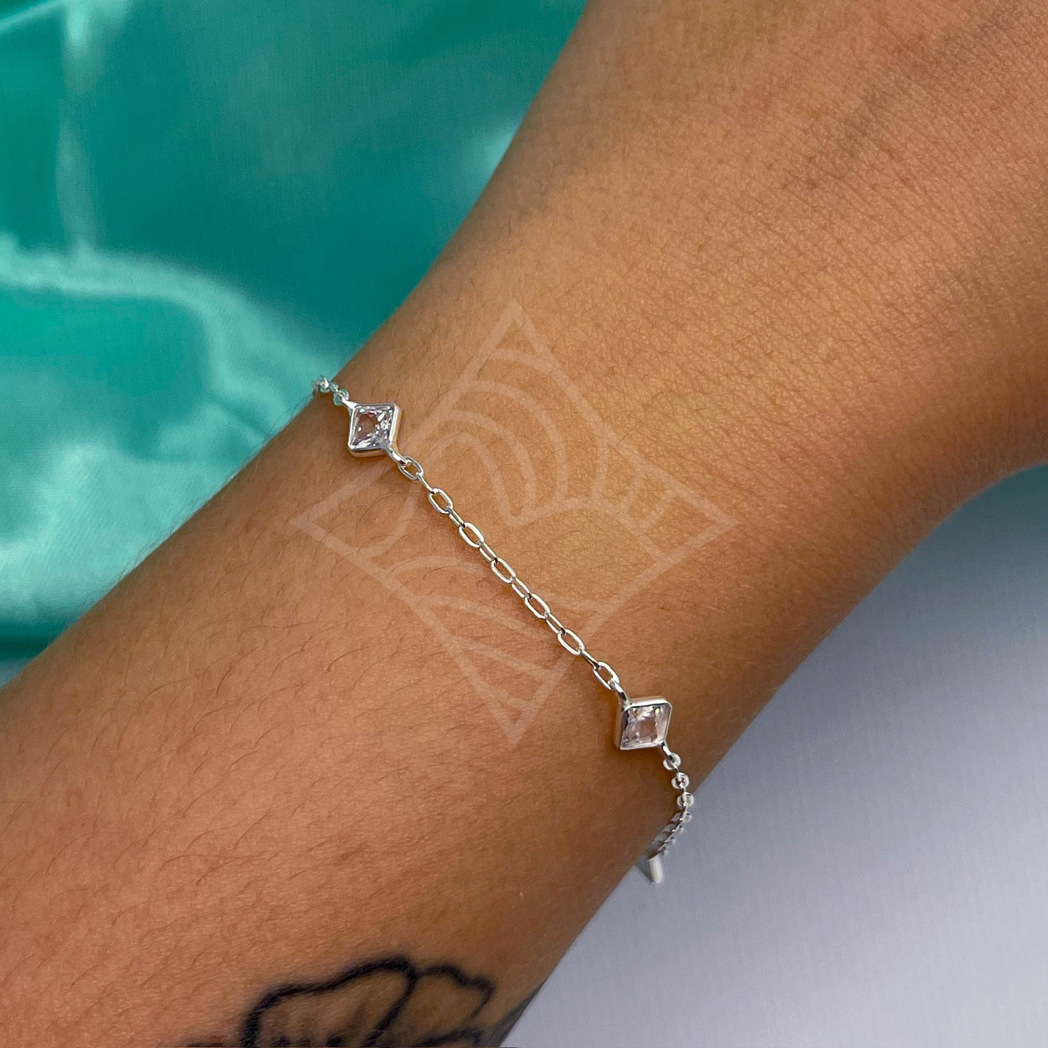 Pulseira Ponto de Luz Quadrado