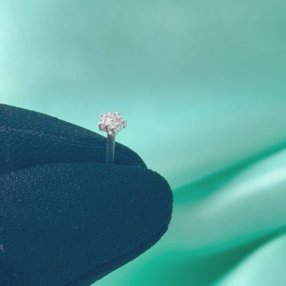 Piercing Flor Cravejada P