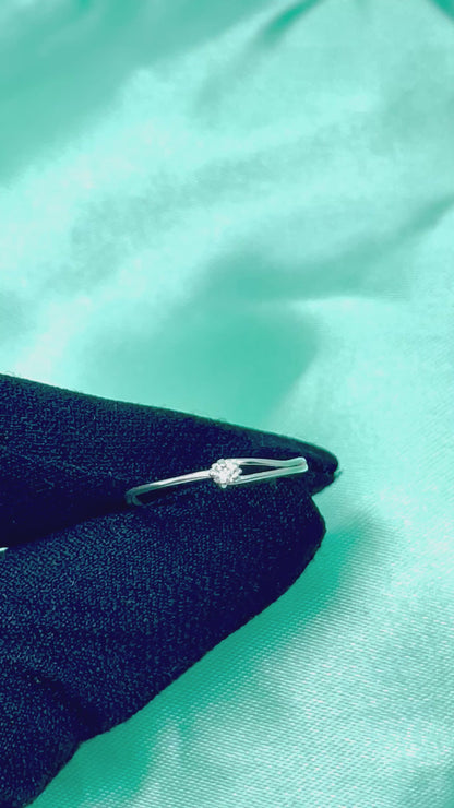 Anel Solitário Minimalista
