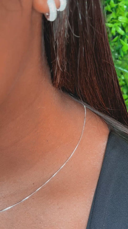Colar Personalizado Letra e Cristal Cores
